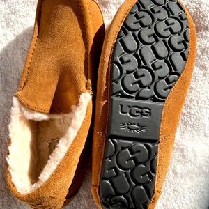 Men’s UGG Ascot Slippers